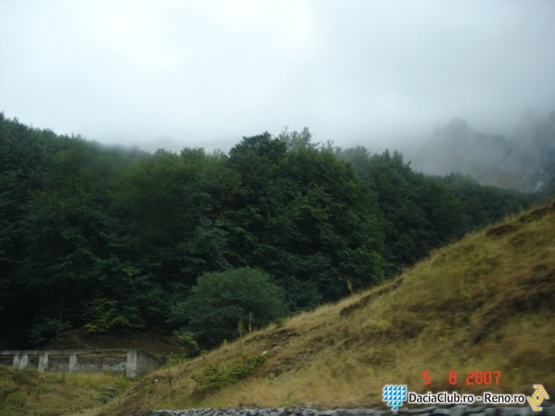 Apăsaţi pentru a vedea imaginea la dimensiuni originale
